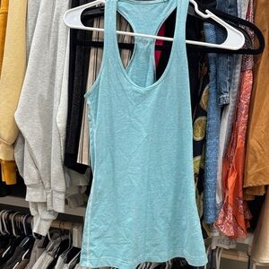 Lululemon Women’s Aqua Tank Top size 4